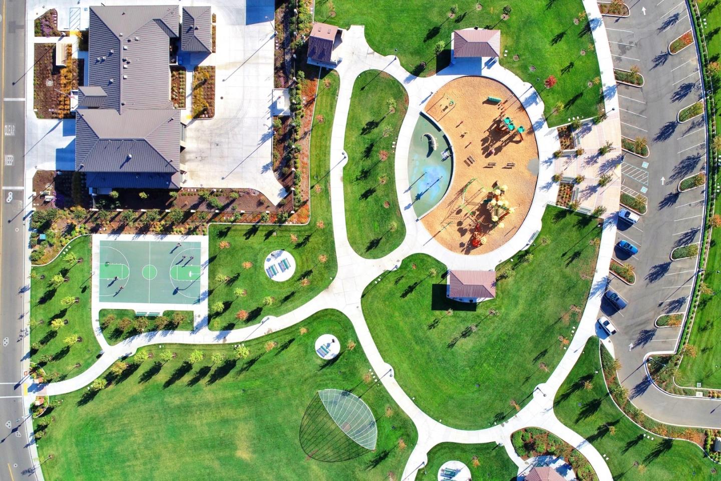 Detail Gallery Image 33 of 36 For 307 Maverick Dr, Vacaville,  CA 95687 - 4 Beds | 2/1 Baths