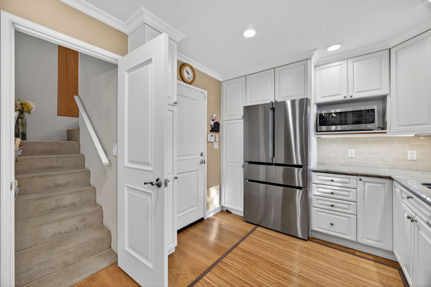 Detail Gallery Image 12 of 42 For 1318 Huron Ave, San Mateo,  CA 94401 - 4 Beds | 2 Baths