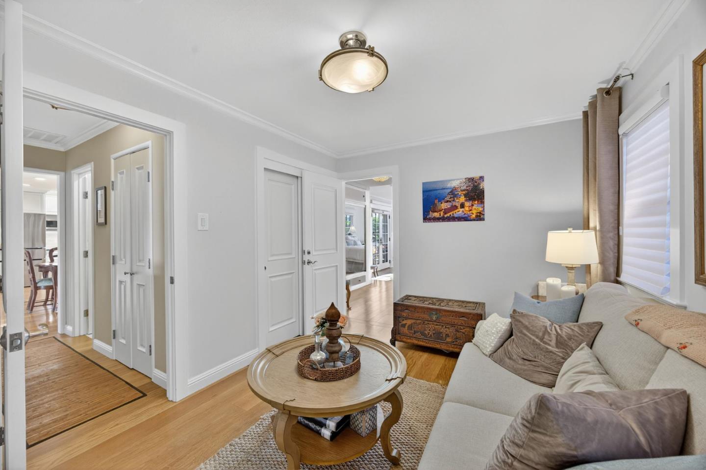 Detail Gallery Image 15 of 42 For 1318 Huron Ave, San Mateo,  CA 94401 - 4 Beds | 2 Baths