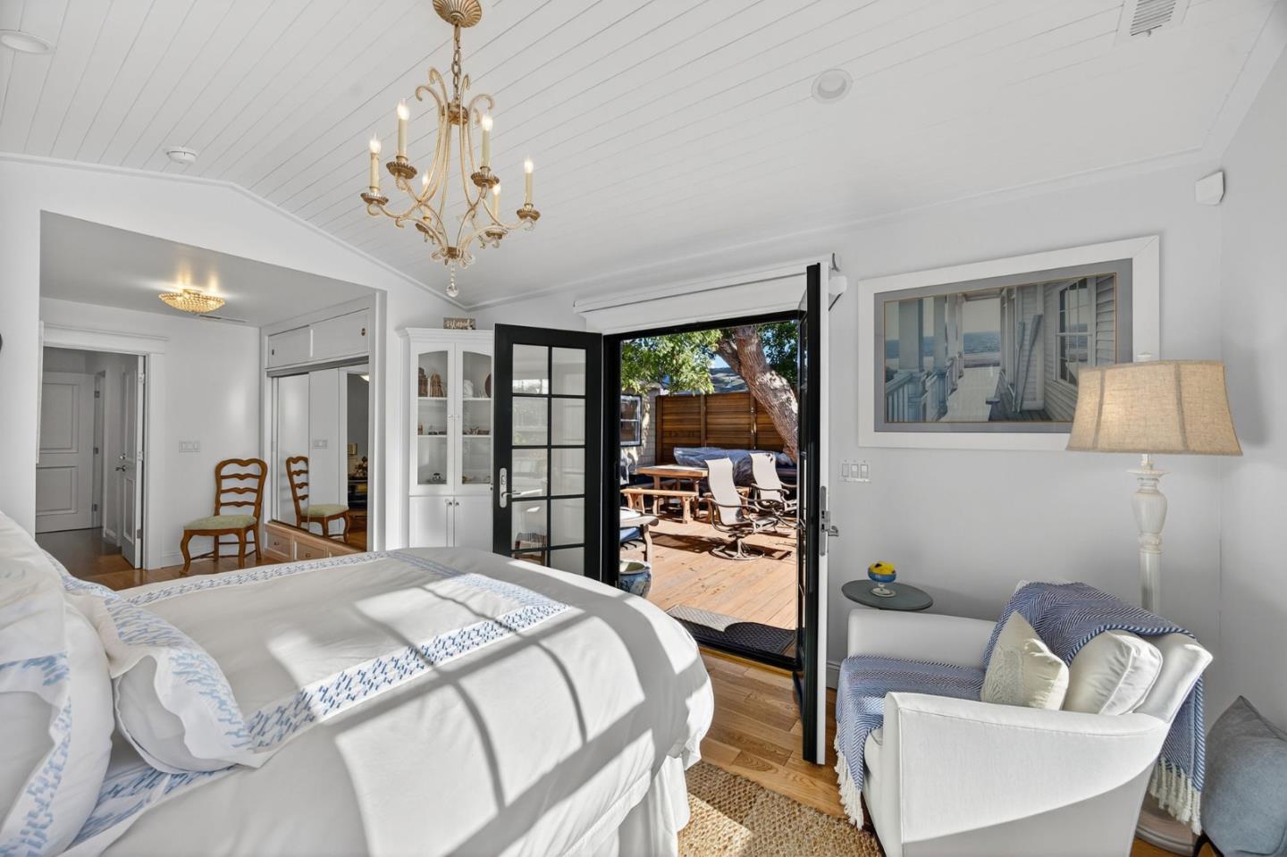 Detail Gallery Image 20 of 42 For 1318 Huron Ave, San Mateo,  CA 94401 - 4 Beds | 2 Baths