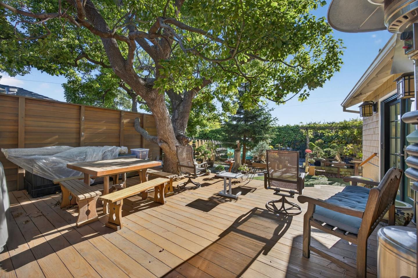 Detail Gallery Image 28 of 42 For 1318 Huron Ave, San Mateo,  CA 94401 - 4 Beds | 2 Baths