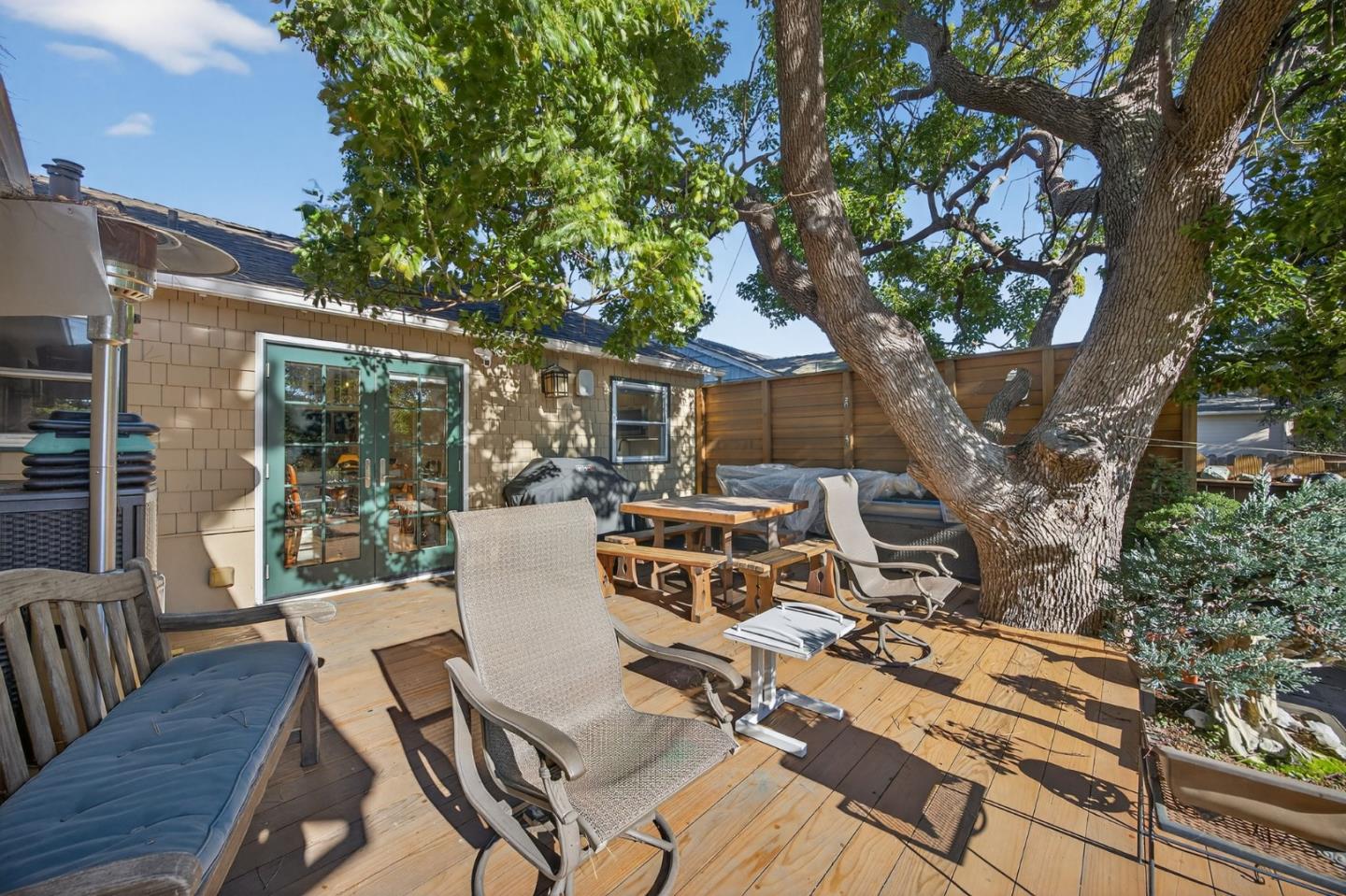 Detail Gallery Image 30 of 42 For 1318 Huron Ave, San Mateo,  CA 94401 - 4 Beds | 2 Baths