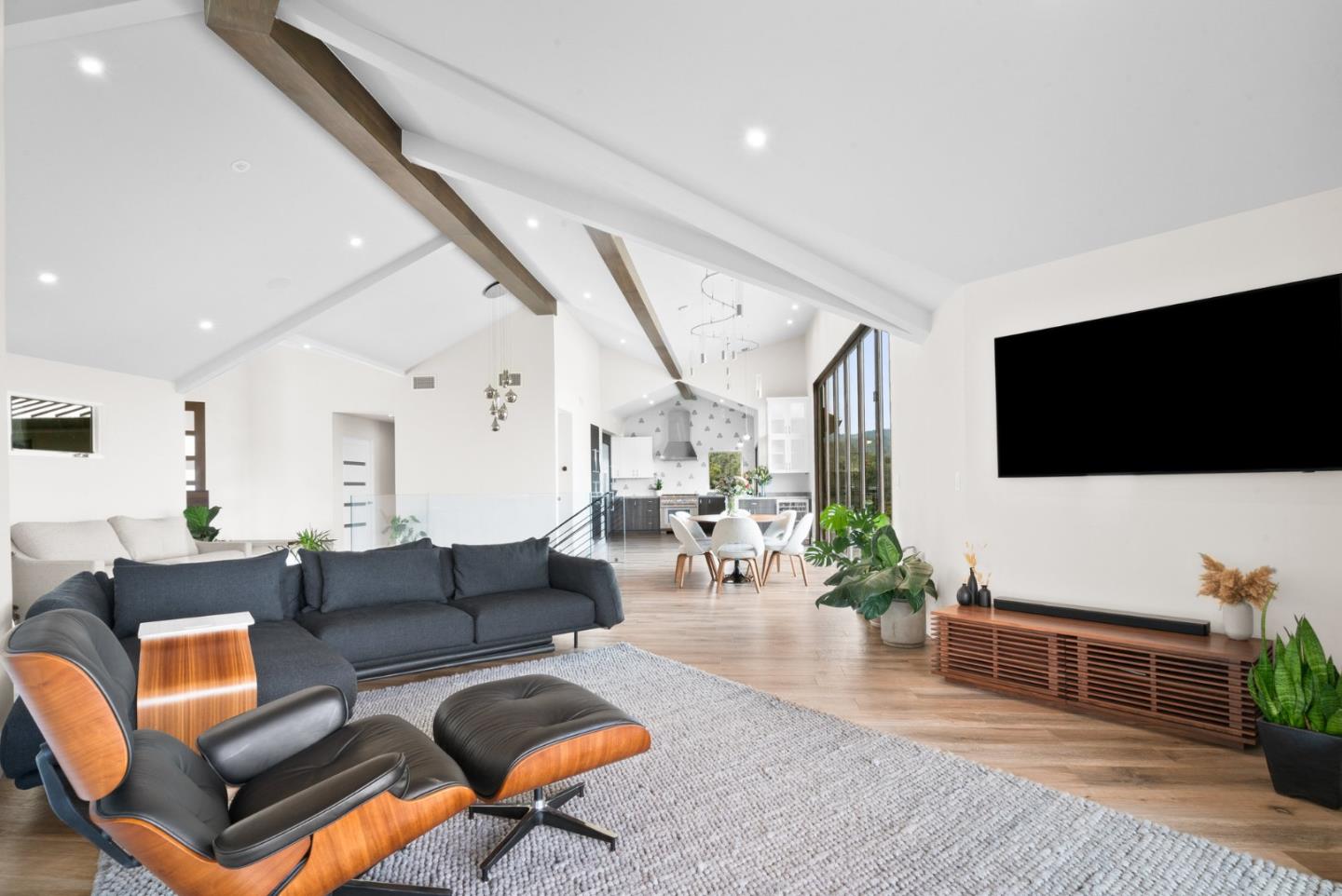 Detail Gallery Image 15 of 111 For 17808 Tourney Rd, Los Gatos,  CA 95030 - 5 Beds | 4/2 Baths