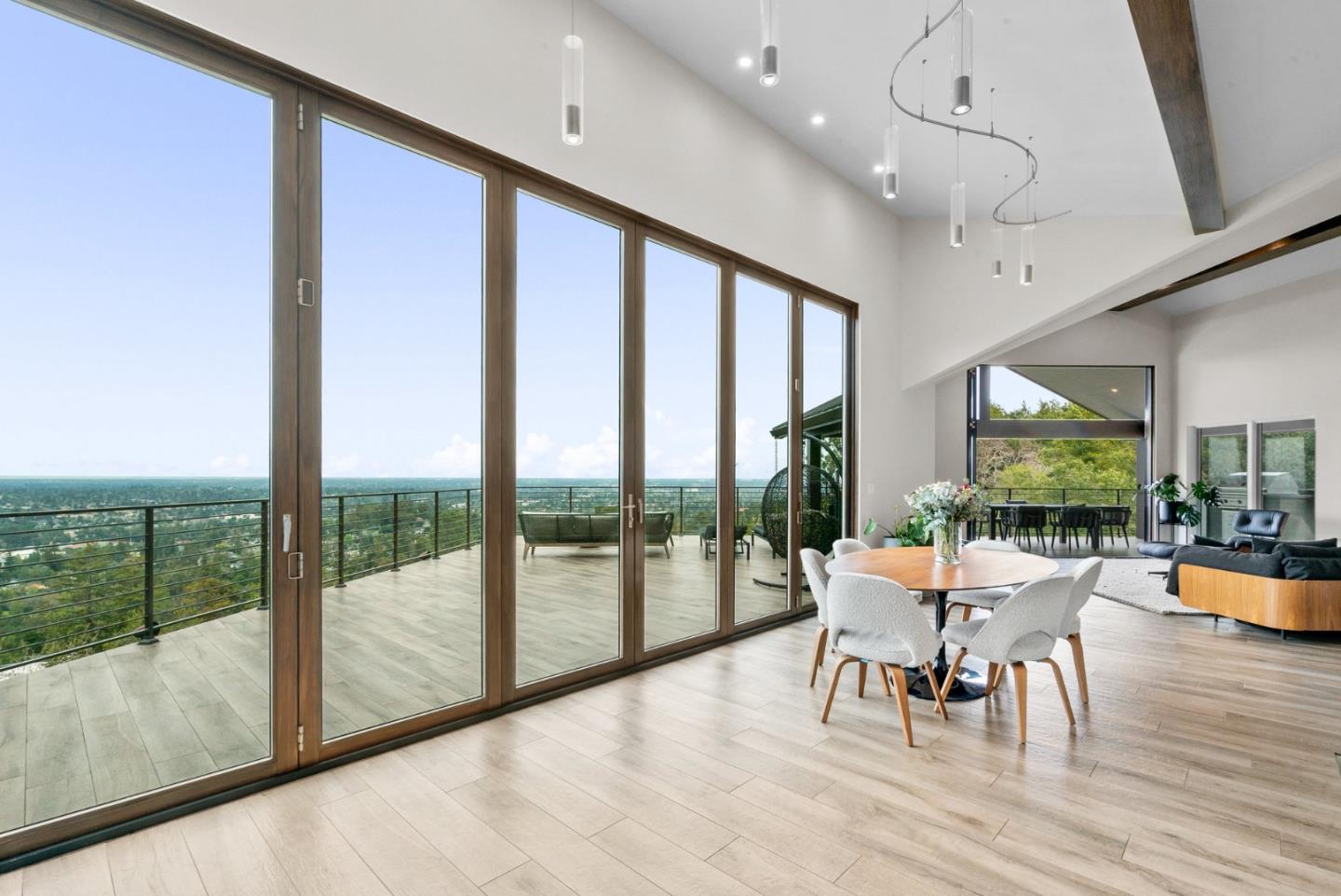 Detail Gallery Image 22 of 111 For 17808 Tourney Rd, Los Gatos,  CA 95030 - 5 Beds | 4/2 Baths