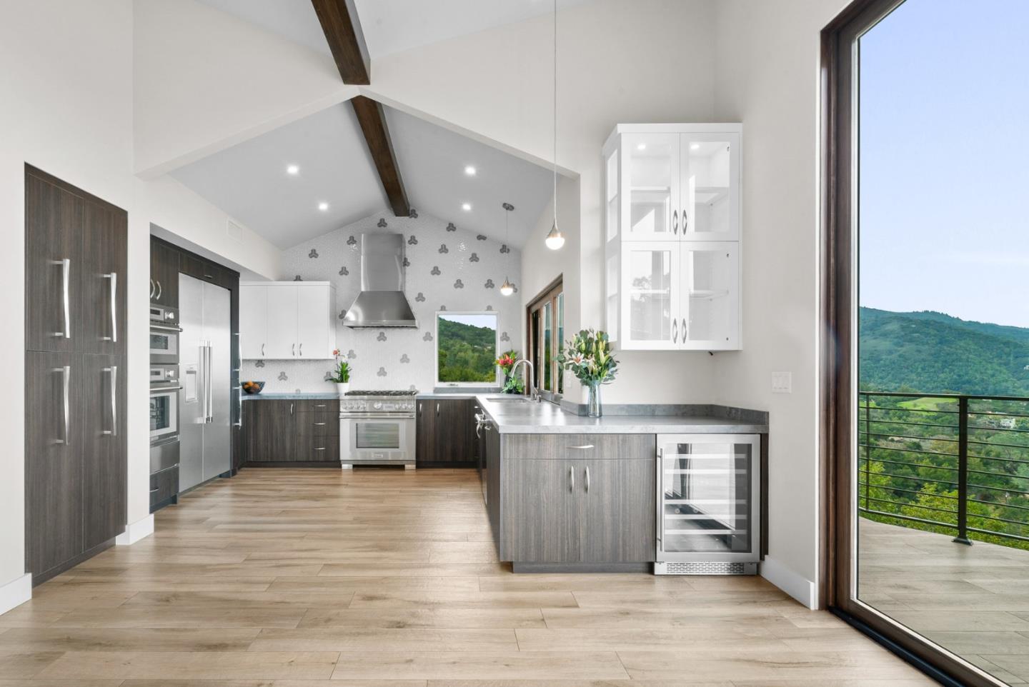 Detail Gallery Image 24 of 111 For 17808 Tourney Rd, Los Gatos,  CA 95030 - 5 Beds | 4/2 Baths