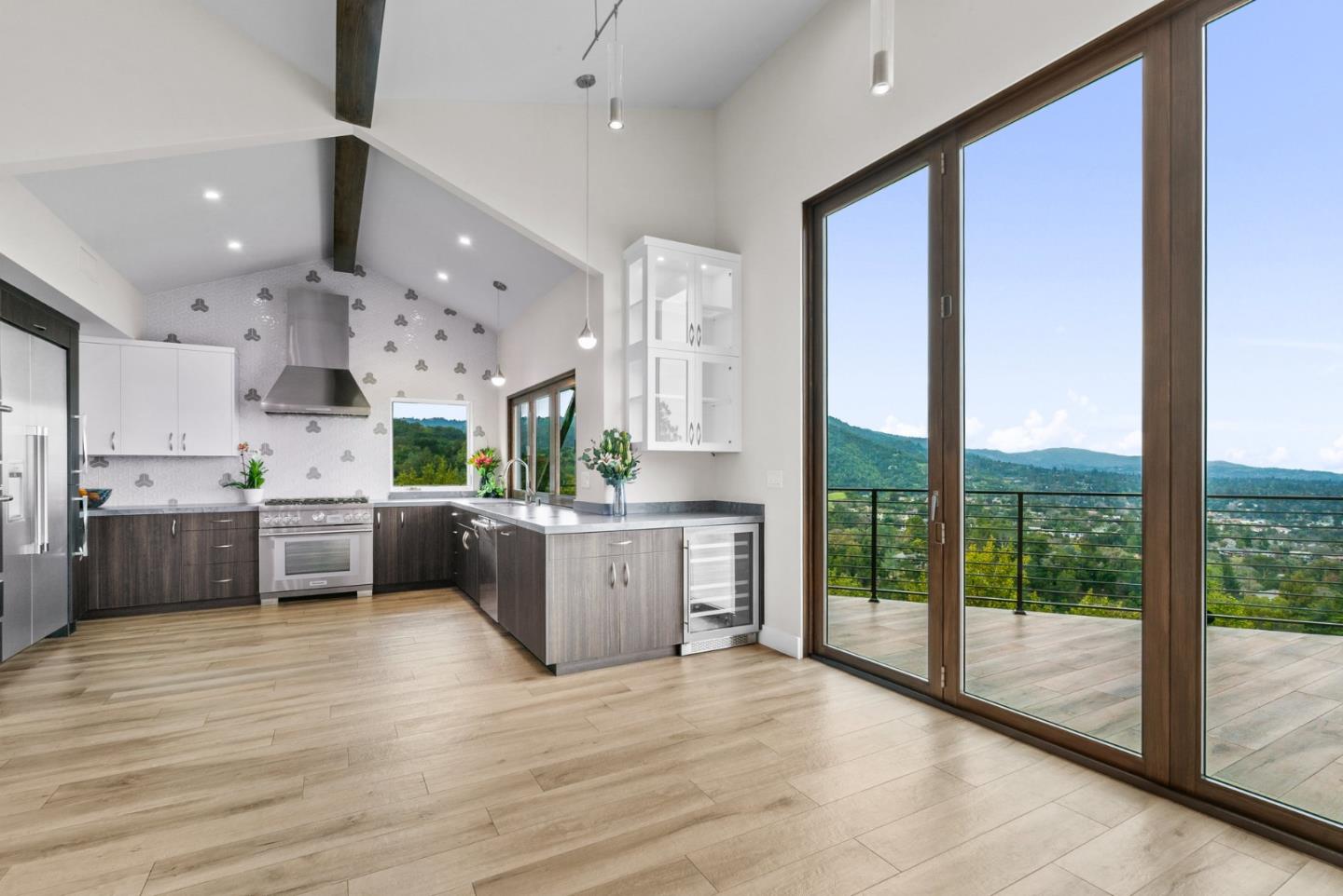 Detail Gallery Image 25 of 111 For 17808 Tourney Rd, Los Gatos,  CA 95030 - 5 Beds | 4/2 Baths