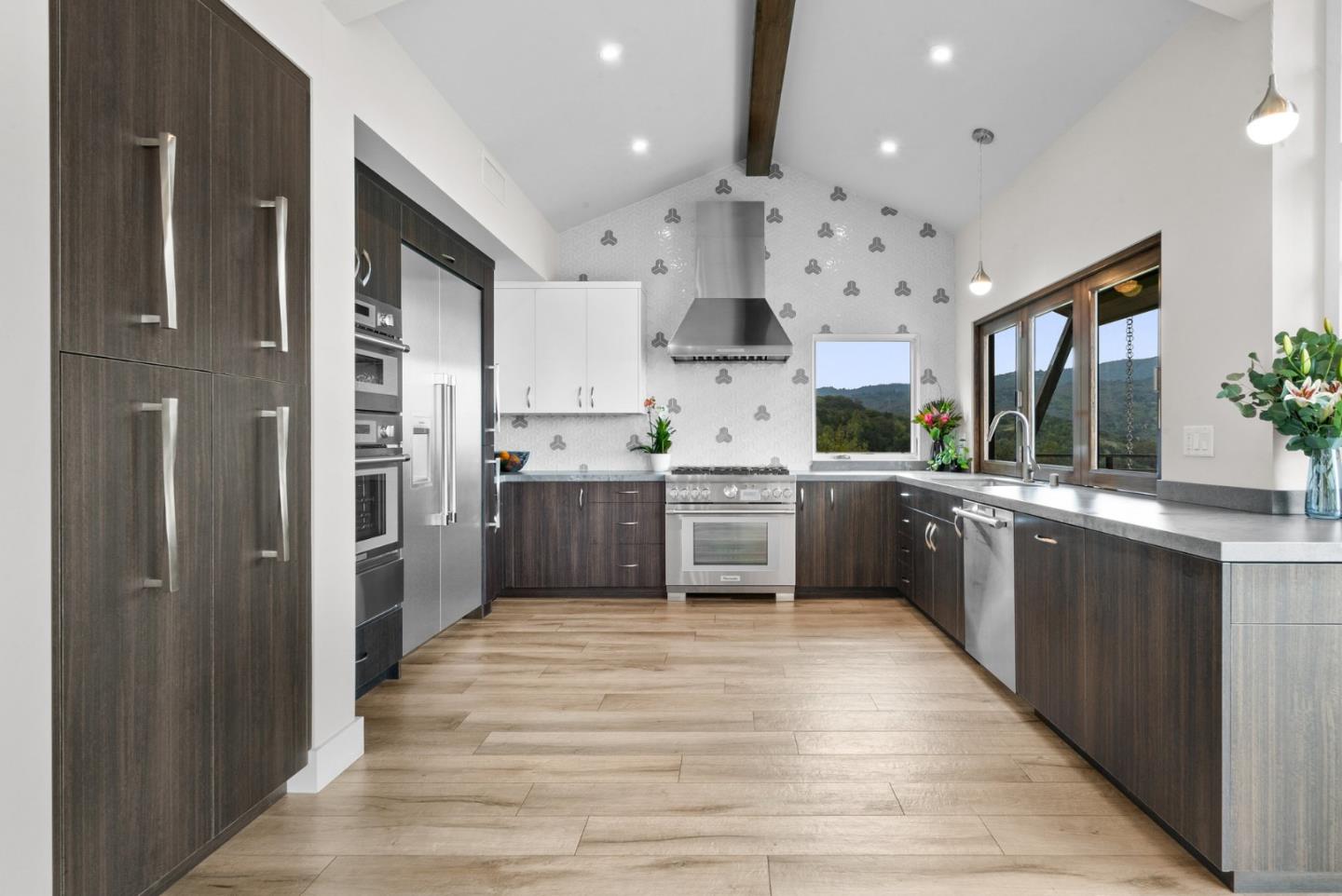 Detail Gallery Image 26 of 111 For 17808 Tourney Rd, Los Gatos,  CA 95030 - 5 Beds | 4/2 Baths