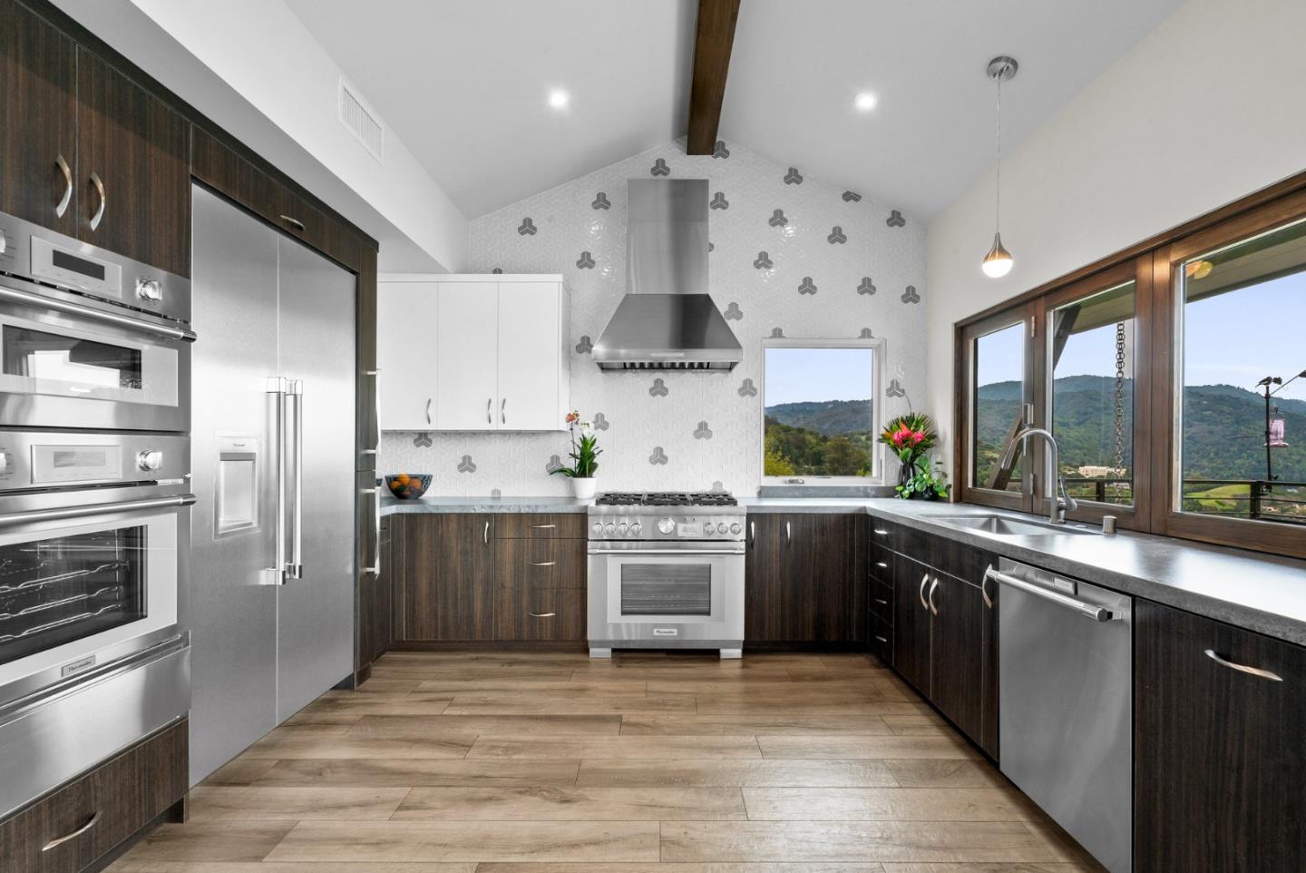 Detail Gallery Image 29 of 111 For 17808 Tourney Rd, Los Gatos,  CA 95030 - 5 Beds | 4/2 Baths