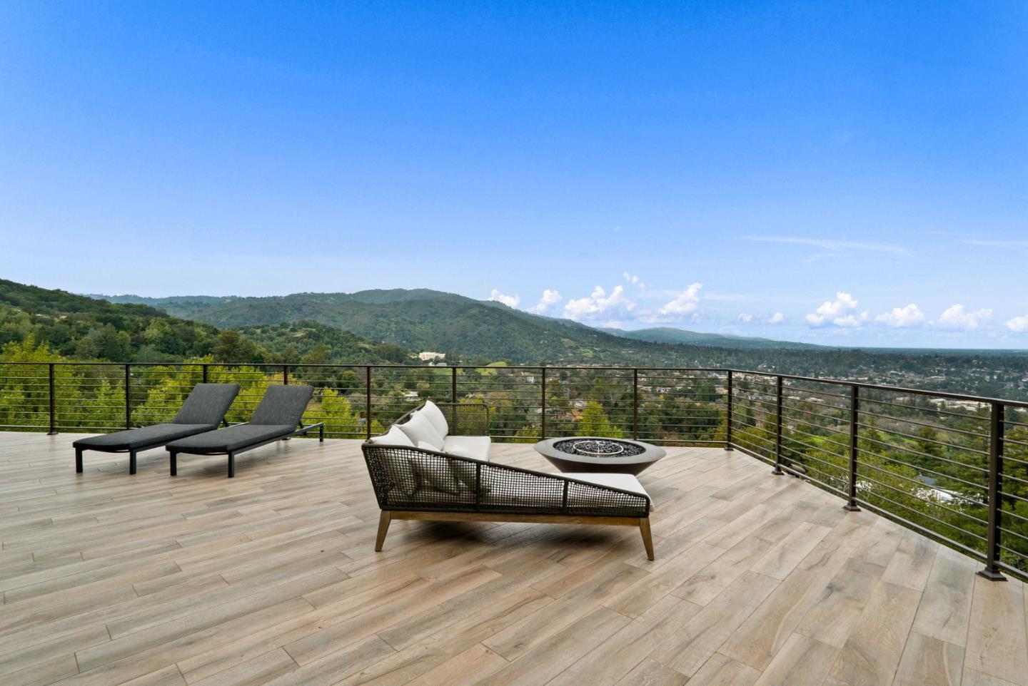 Detail Gallery Image 42 of 111 For 17808 Tourney Rd, Los Gatos,  CA 95030 - 5 Beds | 4/2 Baths