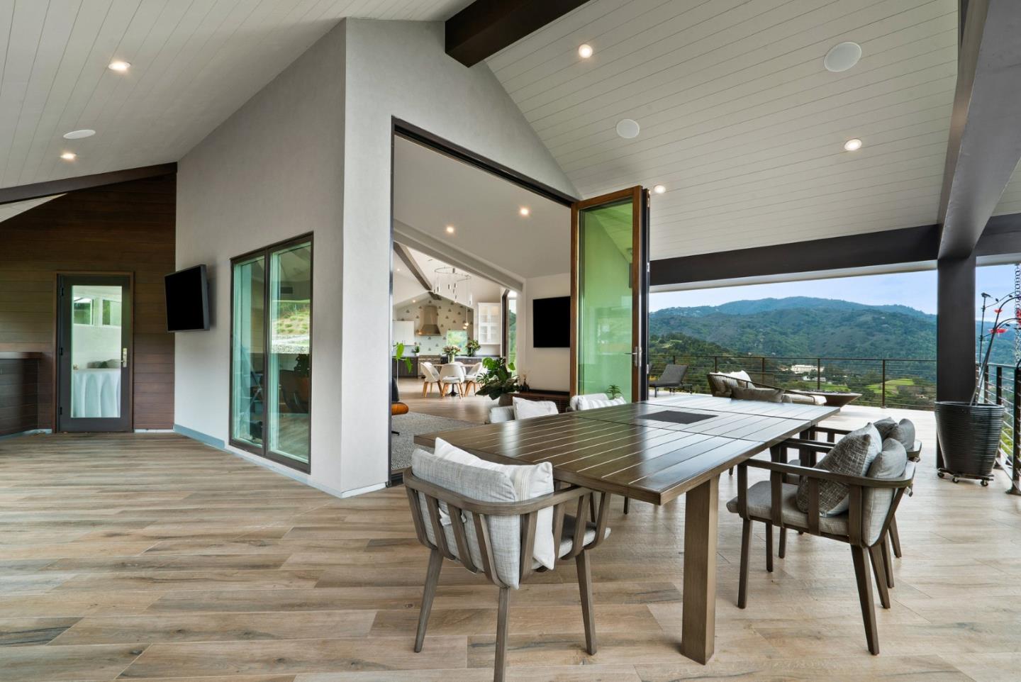 Detail Gallery Image 48 of 111 For 17808 Tourney Rd, Los Gatos,  CA 95030 - 5 Beds | 4/2 Baths