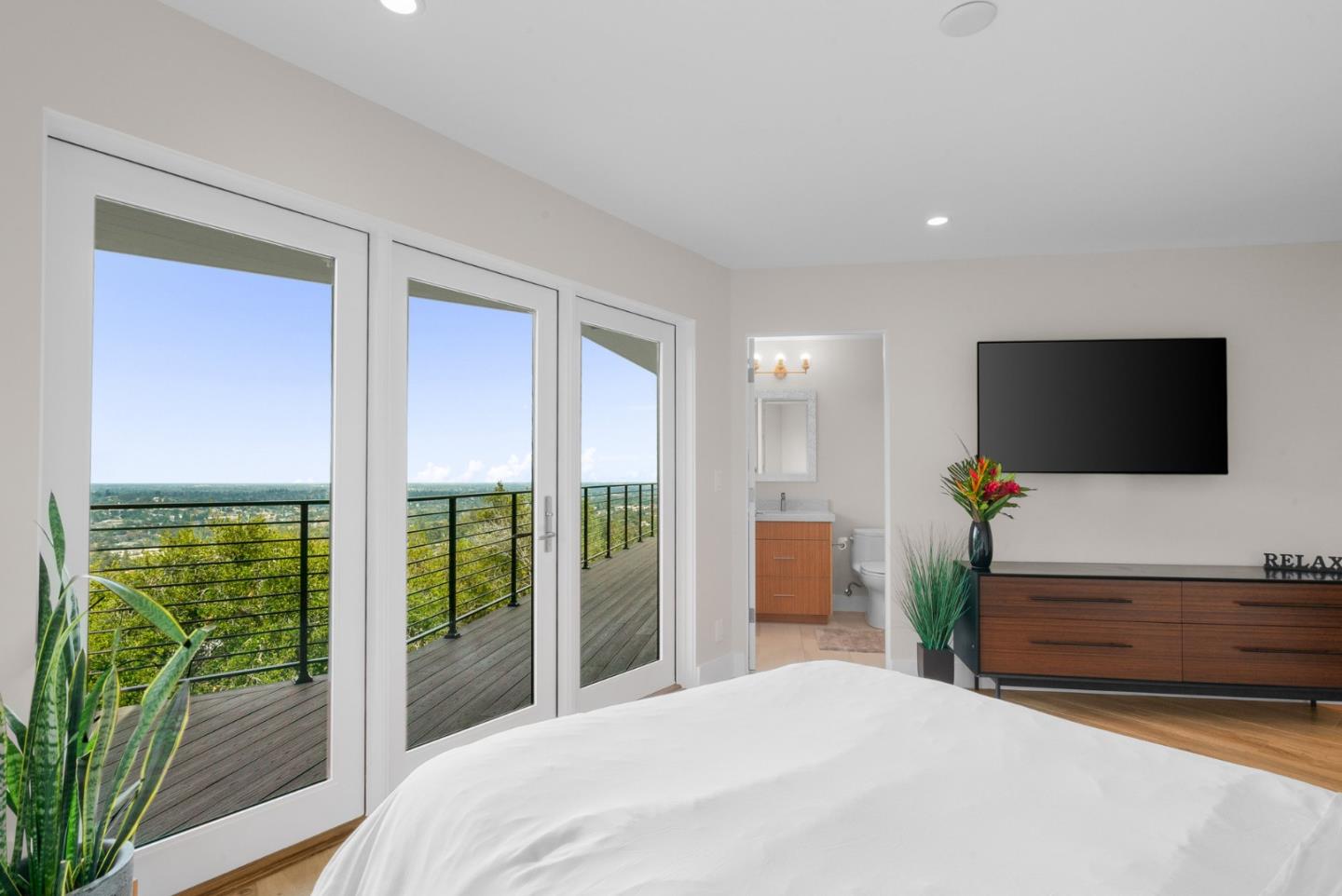 Detail Gallery Image 65 of 111 For 17808 Tourney Rd, Los Gatos,  CA 95030 - 5 Beds | 4/2 Baths