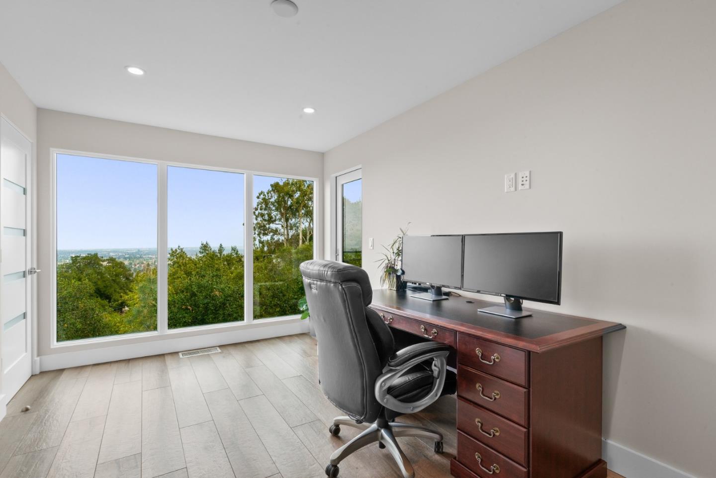 Detail Gallery Image 76 of 111 For 17808 Tourney Rd, Los Gatos,  CA 95030 - 5 Beds | 4/2 Baths