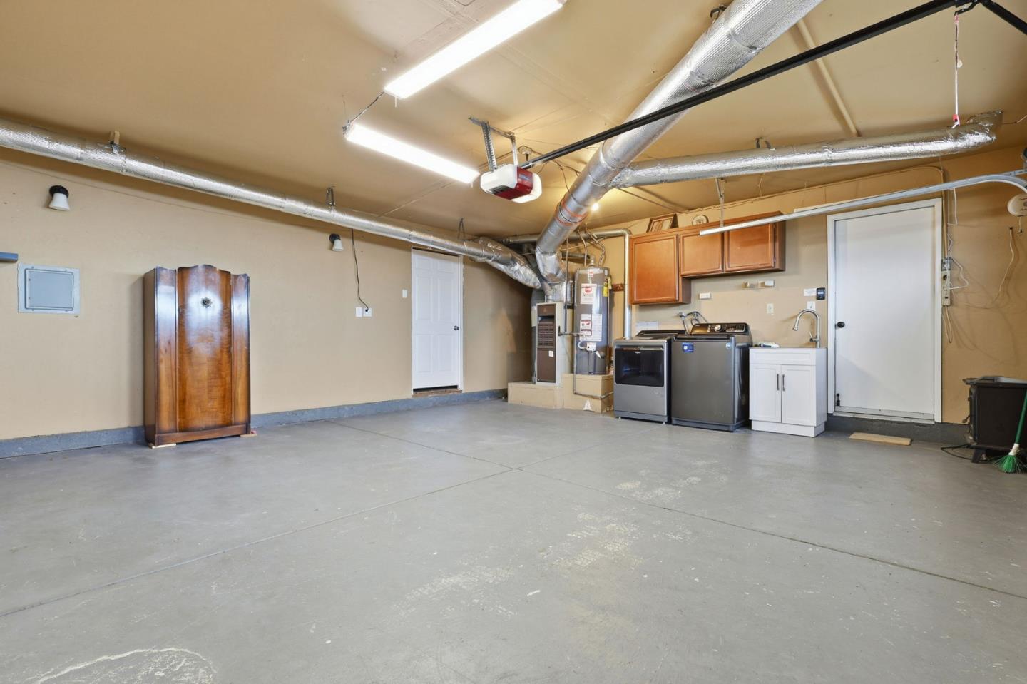 Detail Gallery Image 26 of 31 For 17 Vista Ct, South San Francisco,  CA 94080 - 4 Beds | 2 Baths