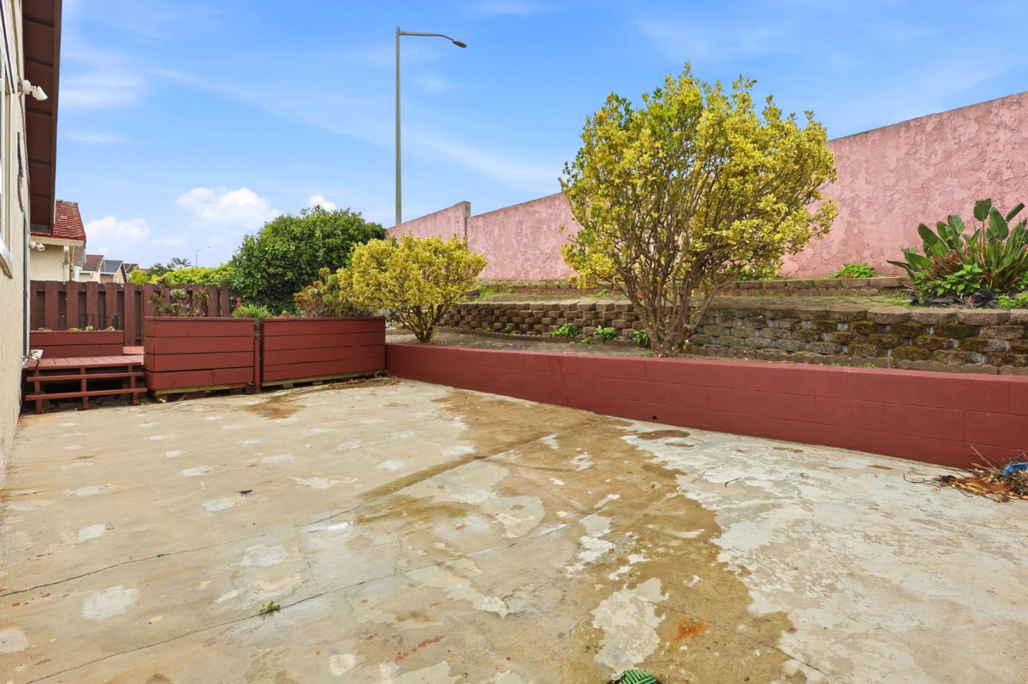 Detail Gallery Image 30 of 31 For 17 Vista Ct, South San Francisco,  CA 94080 - 4 Beds | 2 Baths