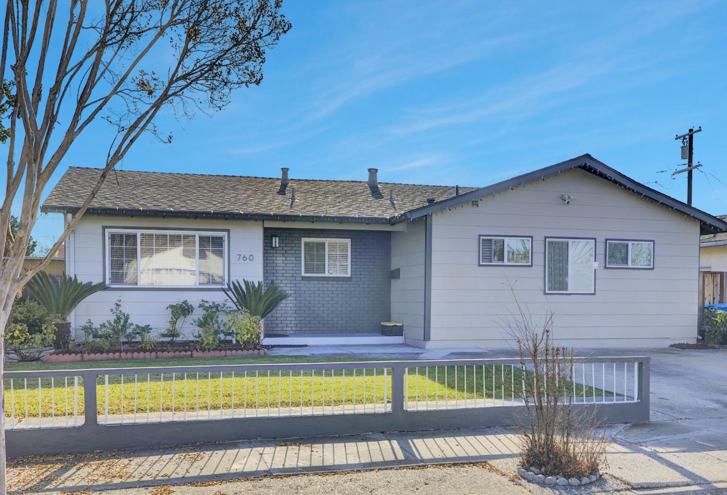 Front Image Thumbnail for ML82028042