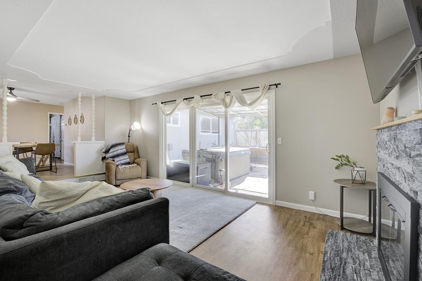 Detail Gallery Image 17 of 39 For 760 Welburn Ave, Gilroy,  CA 95020 - 5 Beds | 3 Baths