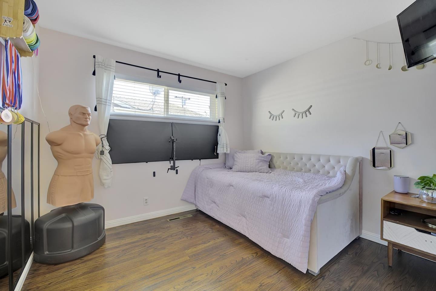 Detail Gallery Image 24 of 39 For 760 Welburn Ave, Gilroy,  CA 95020 - 5 Beds | 3 Baths