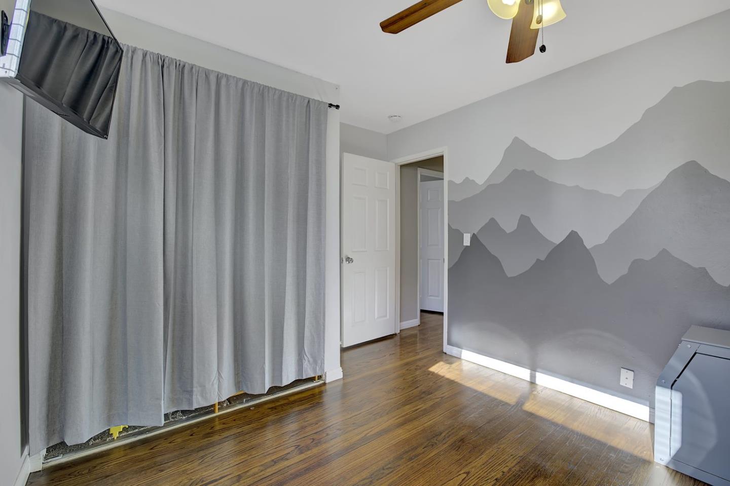 Detail Gallery Image 27 of 39 For 760 Welburn Ave, Gilroy,  CA 95020 - 5 Beds | 3 Baths