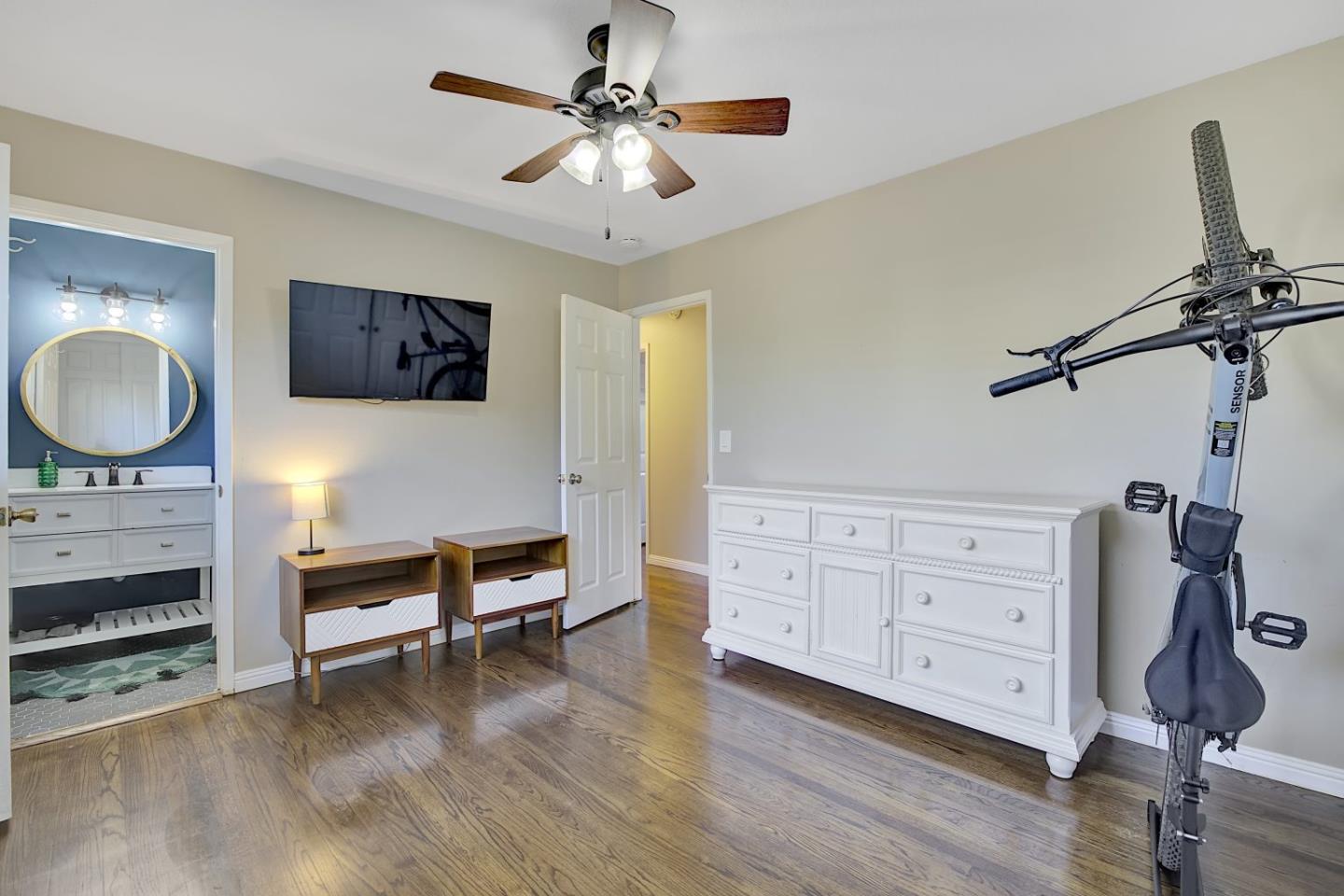 Detail Gallery Image 30 of 39 For 760 Welburn Ave, Gilroy,  CA 95020 - 5 Beds | 3 Baths