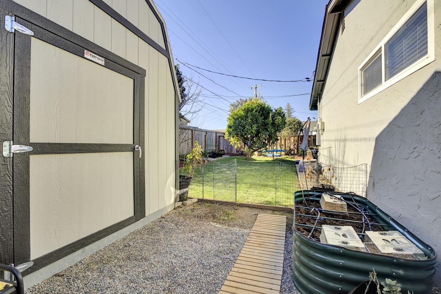 Detail Gallery Image 33 of 39 For 760 Welburn Ave, Gilroy,  CA 95020 - 5 Beds | 3 Baths