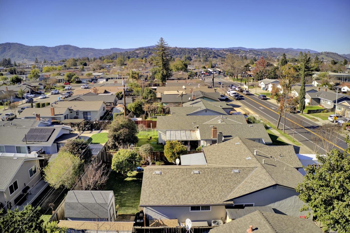 Detail Gallery Image 37 of 39 For 760 Welburn Ave, Gilroy,  CA 95020 - 5 Beds | 3 Baths