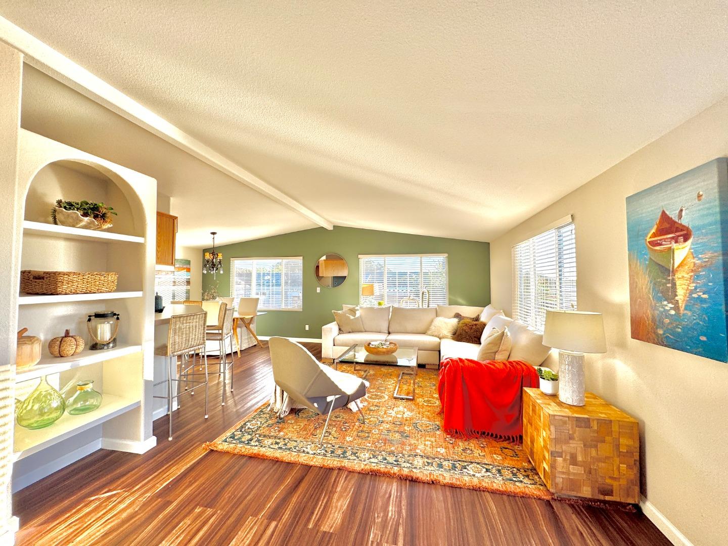 Detail Gallery Image 9 of 26 For 37 Oceanview Ave #37,  Half Moon Bay,  CA 94019 - 2 Beds | 2 Baths