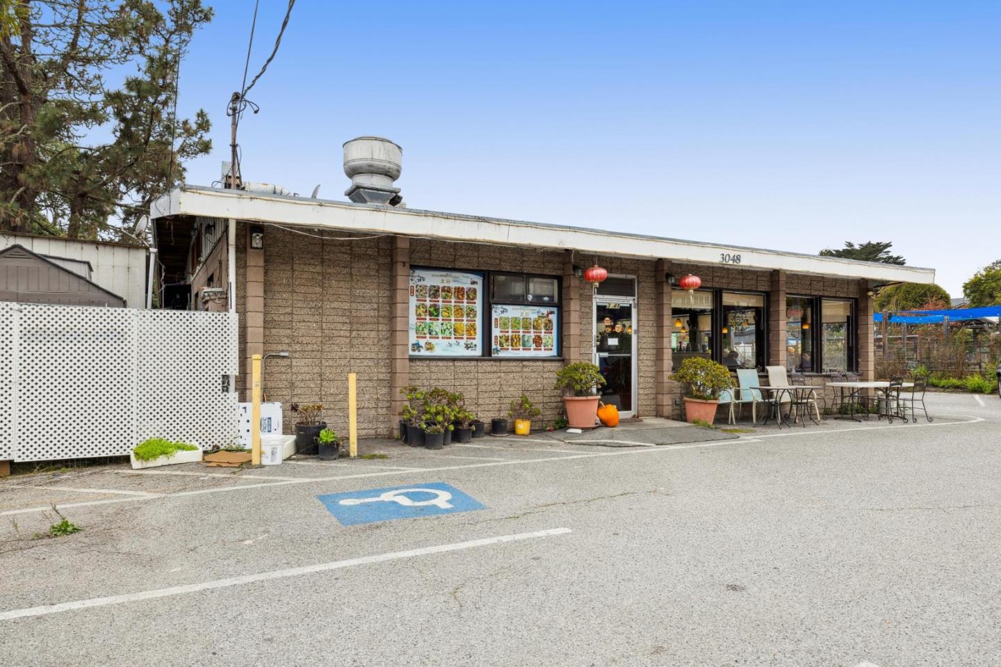 Detail Gallery Image 5 of 11 For 3048 Cabrillo Hwy, Half Moon Bay,  CA 94019 - – Beds | – Baths