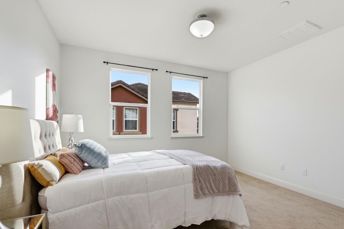 Detail Gallery Image 15 of 35 For 1550 Bleecker St, Milpitas,  CA 95035 - 2 Beds | 2/1 Baths