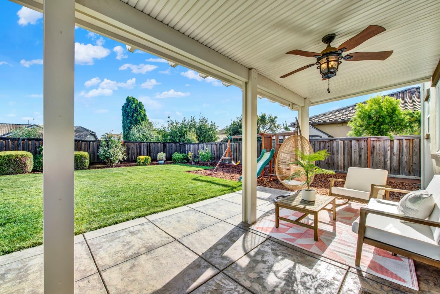 Detail Gallery Image 22 of 24 For 307 Maverick Dr, Vacaville,  CA 95687 - 4 Beds | 2/1 Baths
