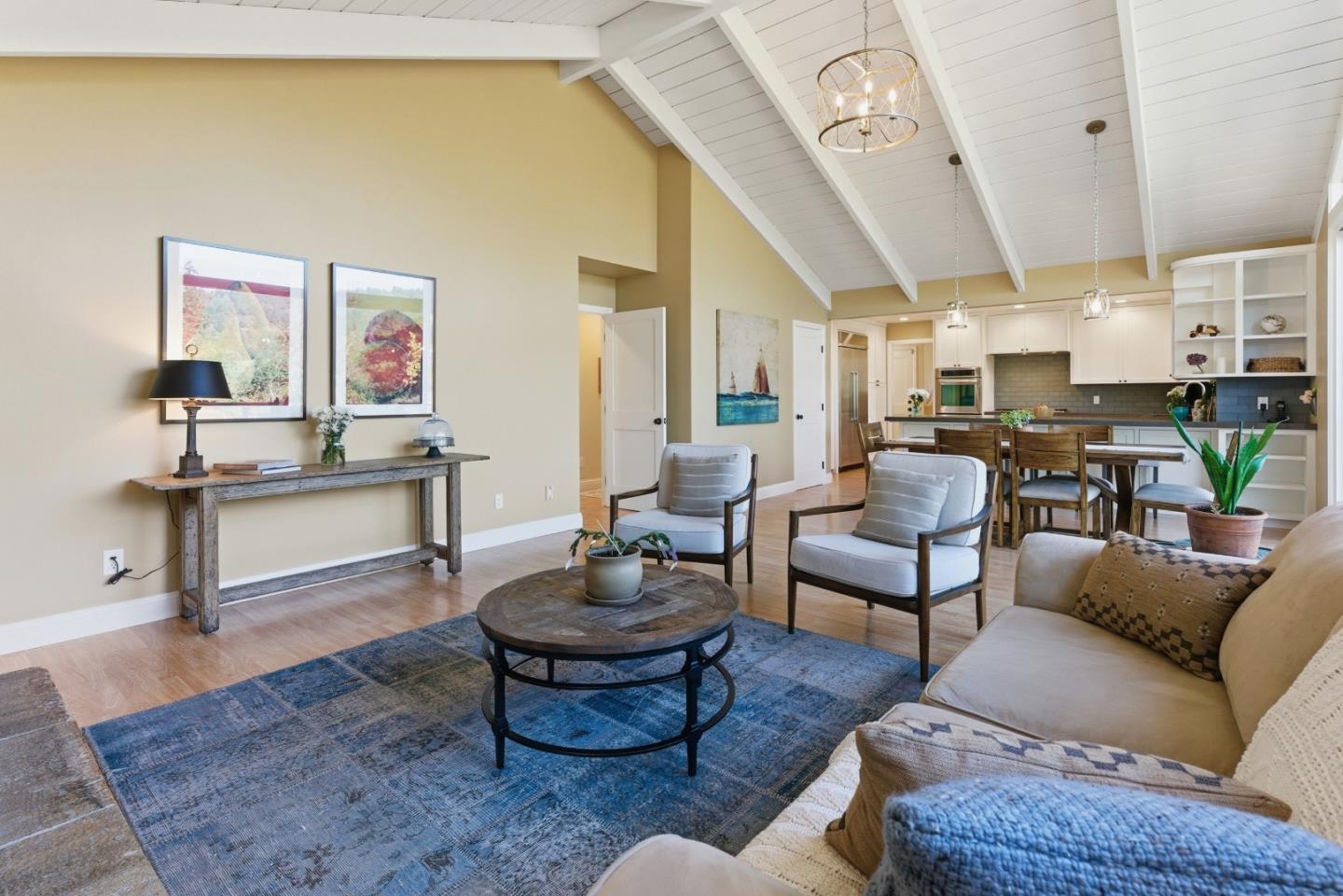 Detail Gallery Image 12 of 77 For 74 via Del Sol, Watsonville,  CA 95076 - 4 Beds | 3/2 Baths