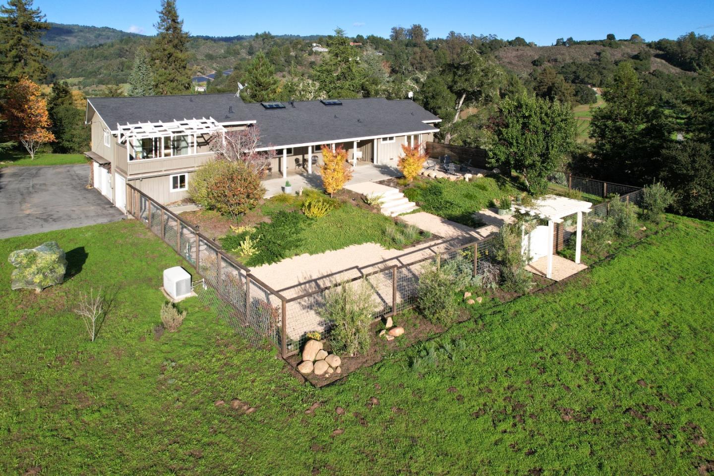 Detail Gallery Image 58 of 77 For 74 via Del Sol, Watsonville,  CA 95076 - 4 Beds | 3/2 Baths