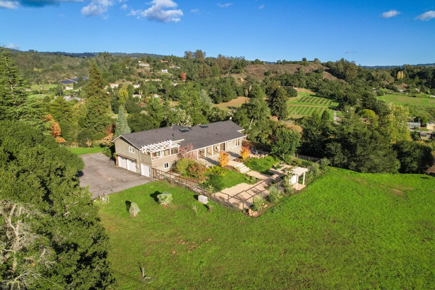 Detail Gallery Image 64 of 77 For 74 via Del Sol, Watsonville,  CA 95076 - 4 Beds | 3/2 Baths