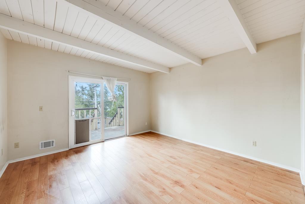Detail Gallery Image 7 of 9 For 208 Spreckels Dr, Aptos,  CA 95003 - 3 Beds | 2 Baths