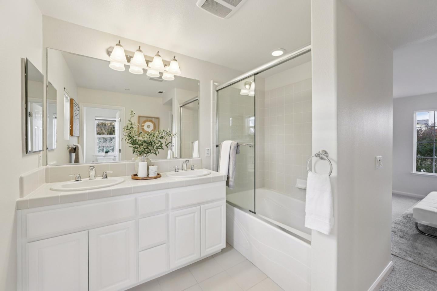 Detail Gallery Image 20 of 66 For 34103 Zaner Way, Union City,  CA 94587 - 3 Beds | 2/1 Baths