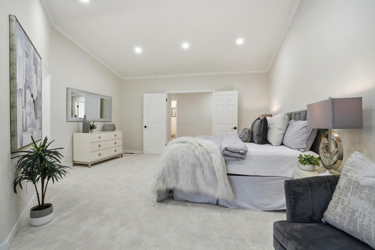 Detail Gallery Image 21 of 41 For 119 Mesa Verde Way, San Carlos,  CA 94070 - 3 Beds | 2/1 Baths