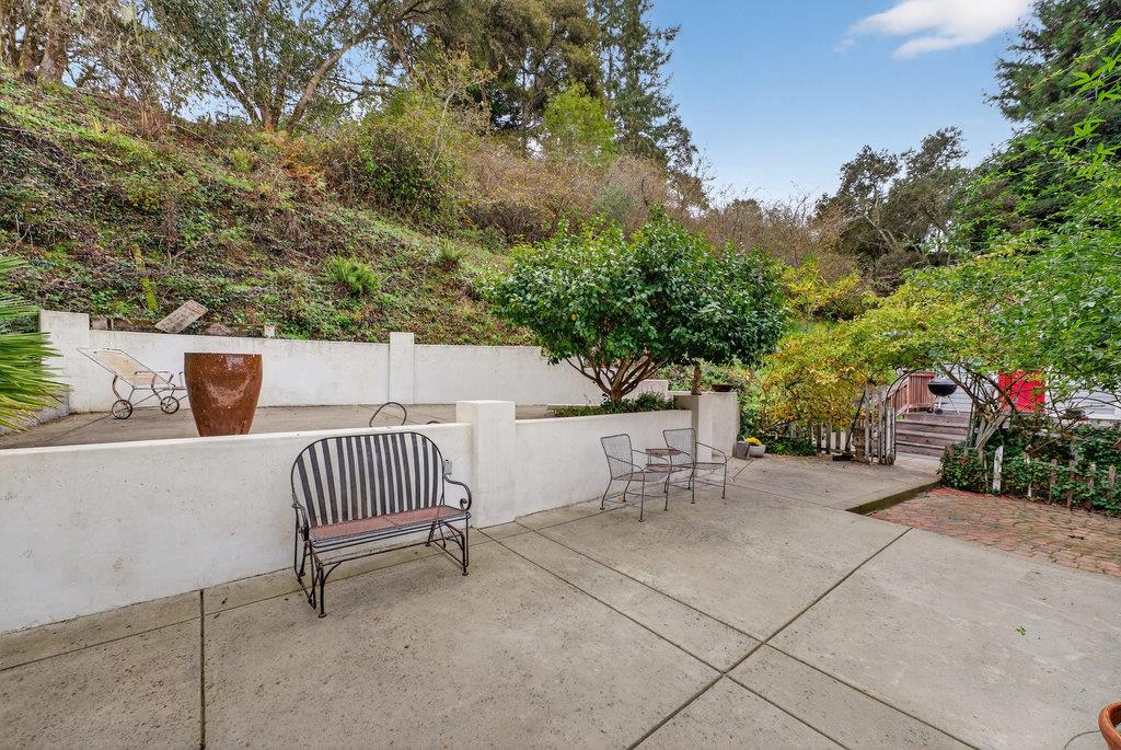 Detail Gallery Image 25 of 34 For 885 Larkin Valley Rd, Watsonville,  CA 95076 - 2 Beds | 2 Baths