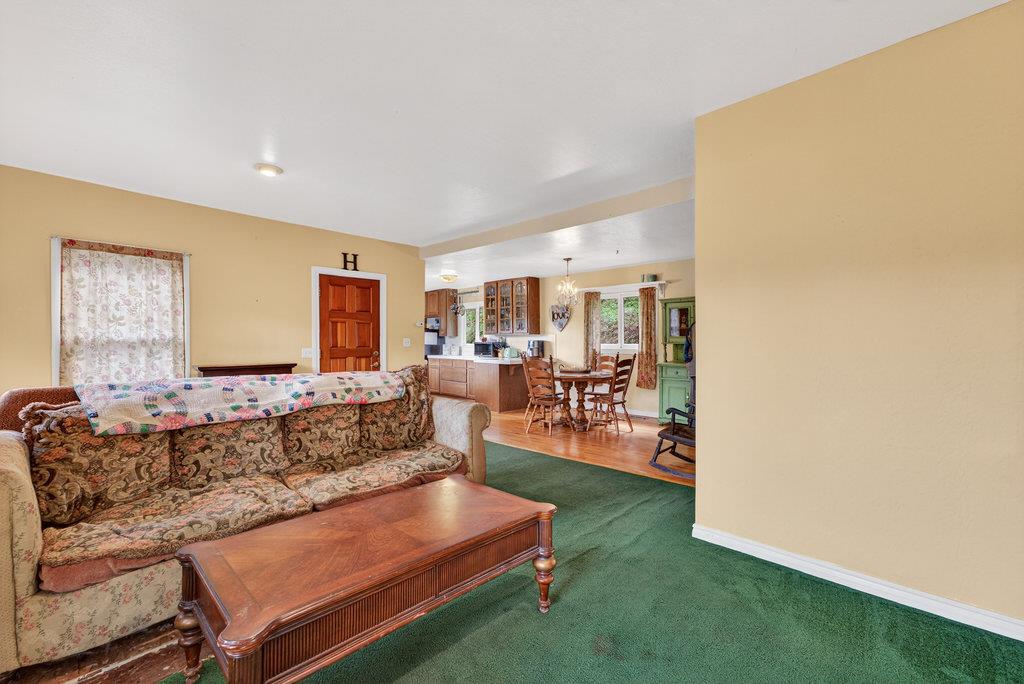 Detail Gallery Image 4 of 34 For 885 Larkin Valley Rd, Watsonville,  CA 95076 - 2 Beds | 2 Baths