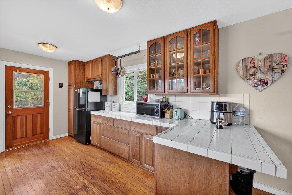 Detail Gallery Image 9 of 34 For 885 Larkin Valley Rd, Watsonville,  CA 95076 - 2 Beds | 2 Baths