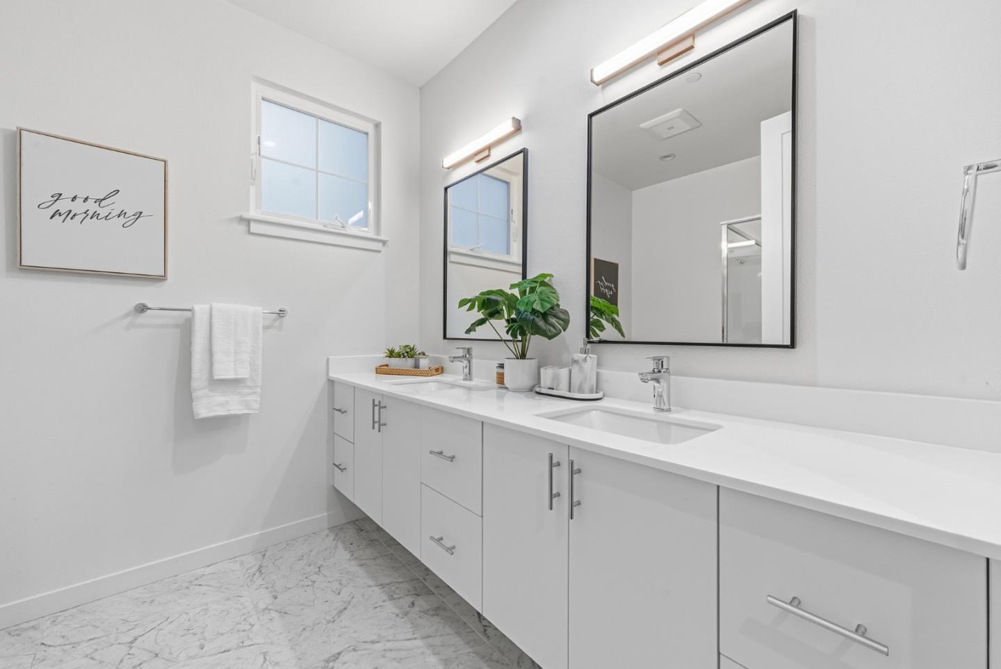 Detail Gallery Image 18 of 34 For 139 Flynn Ave, Mountain View,  CA 94043 - 3 Beds | 3/1 Baths