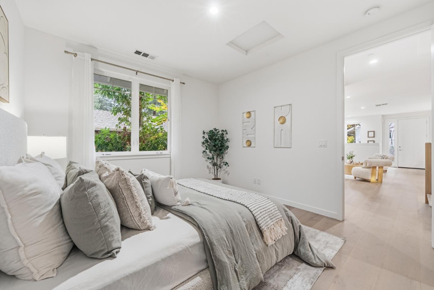 Detail Gallery Image 20 of 34 For 139 Flynn Ave, Mountain View,  CA 94043 - 3 Beds | 3/1 Baths