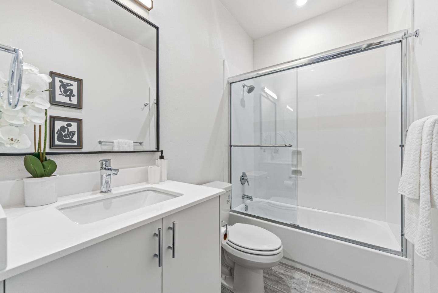 Detail Gallery Image 25 of 34 For 139 Flynn Ave, Mountain View,  CA 94043 - 3 Beds | 3/1 Baths