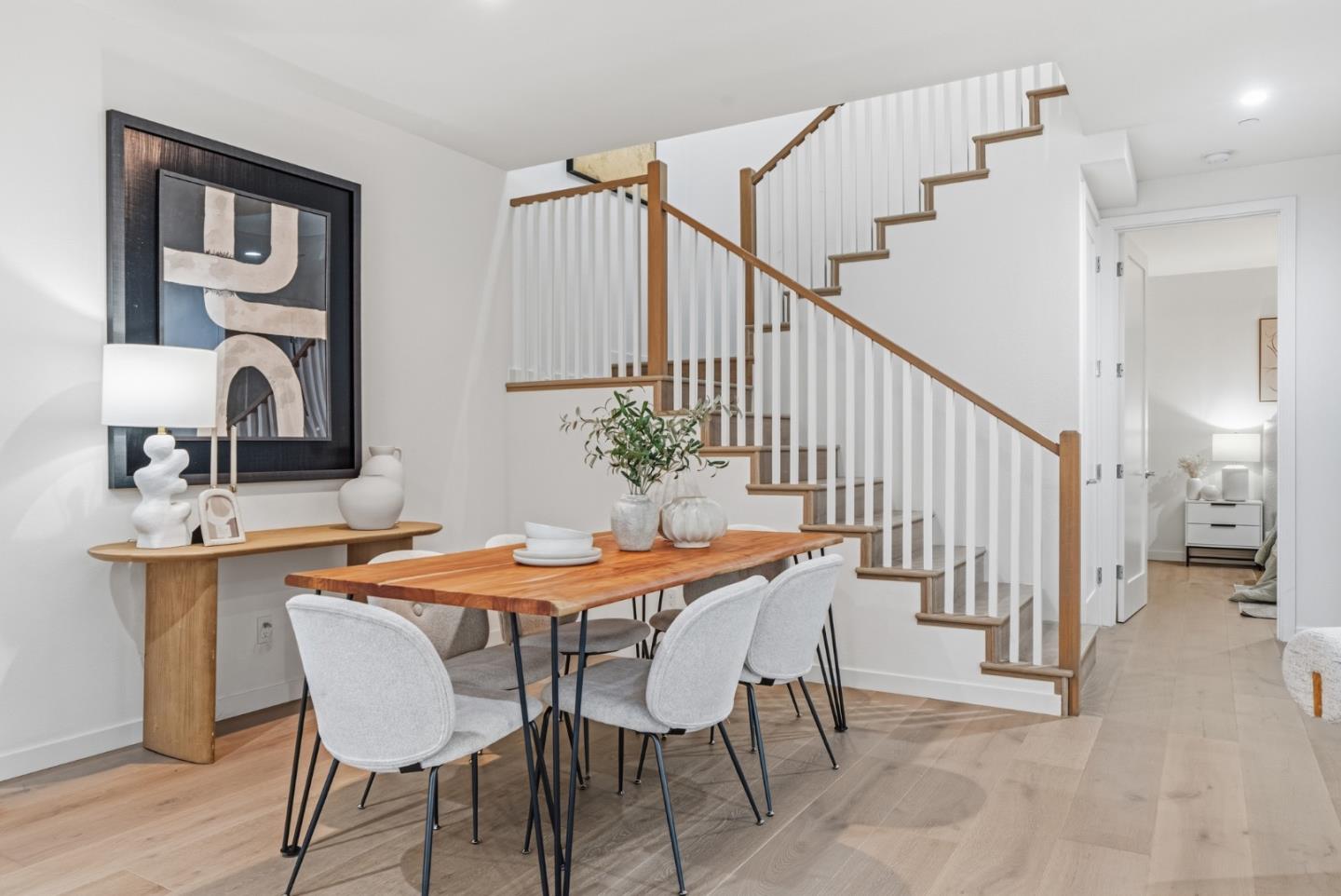 Detail Gallery Image 7 of 34 For 139 Flynn Ave, Mountain View,  CA 94043 - 3 Beds | 3/1 Baths