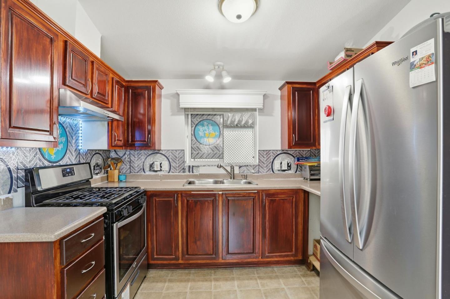 Detail Gallery Image 15 of 37 For 2580 Senter Rd #434,  San Jose,  CA 95111 - 3 Beds | 2 Baths