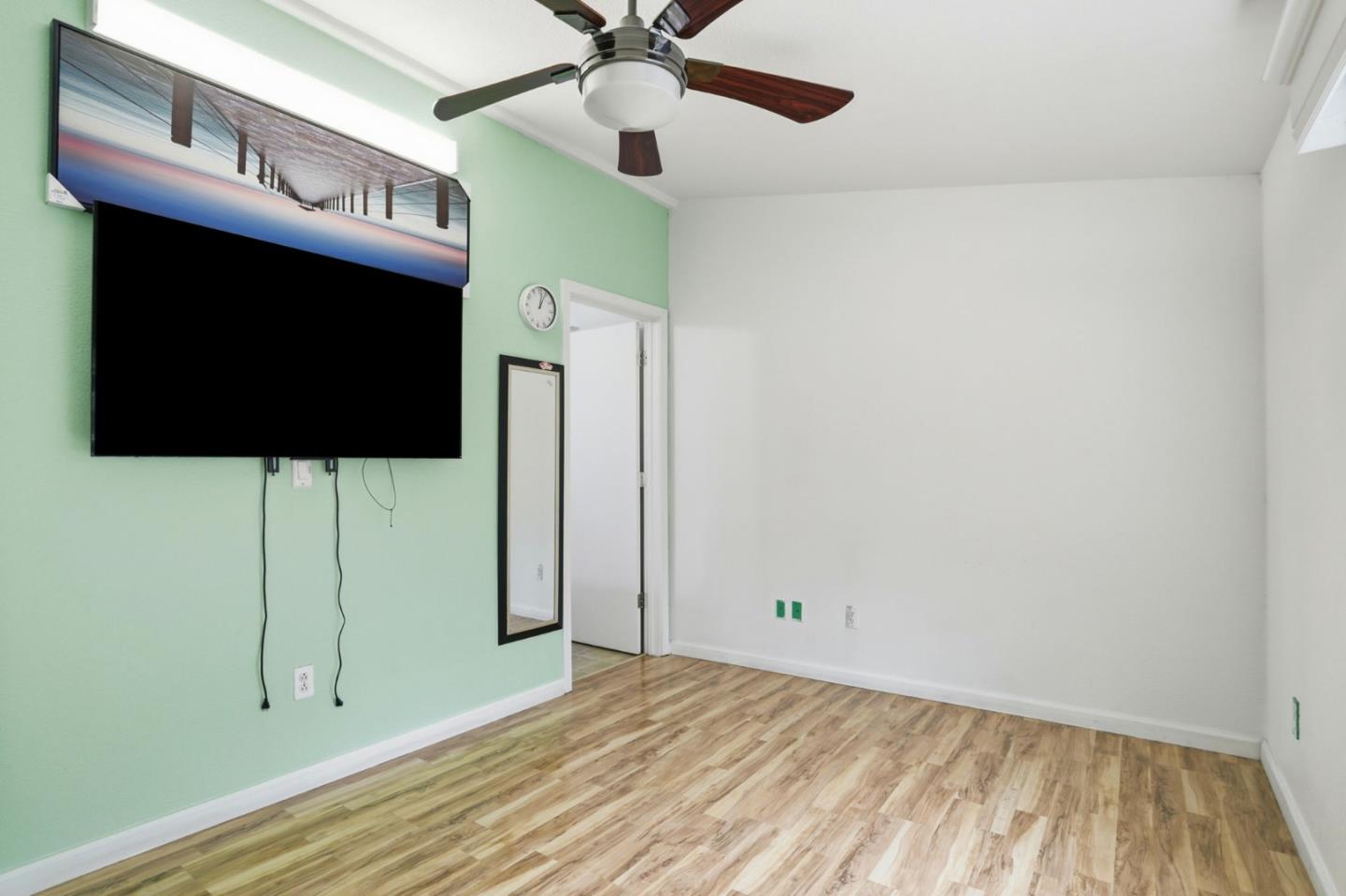 Detail Gallery Image 22 of 37 For 2580 Senter Rd #434,  San Jose,  CA 95111 - 3 Beds | 2 Baths