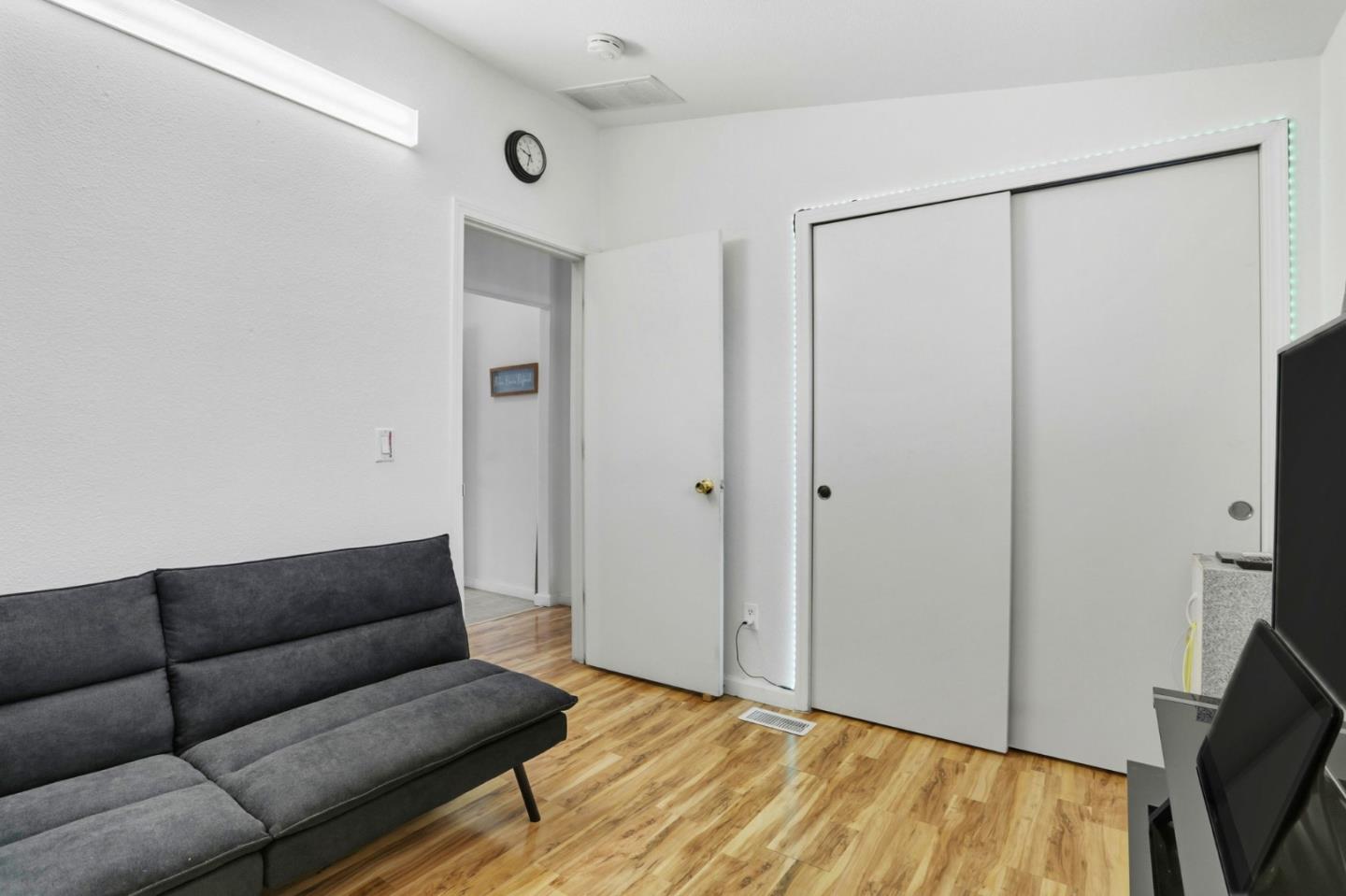 Detail Gallery Image 25 of 37 For 2580 Senter Rd #434,  San Jose,  CA 95111 - 3 Beds | 2 Baths