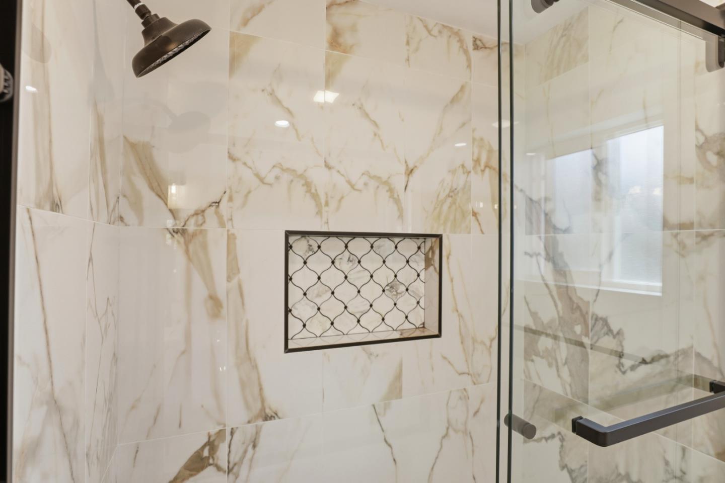 Detail Gallery Image 18 of 32 For 1361 Hillcrest Rd, Hollister,  CA 95023 - 3 Beds | 2 Baths