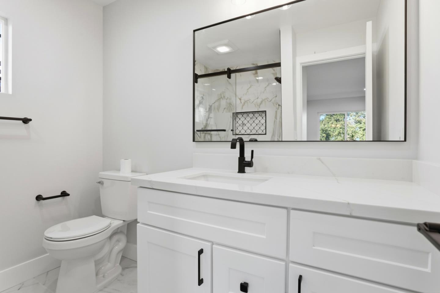 Detail Gallery Image 19 of 32 For 1361 Hillcrest Rd, Hollister,  CA 95023 - 3 Beds | 2 Baths