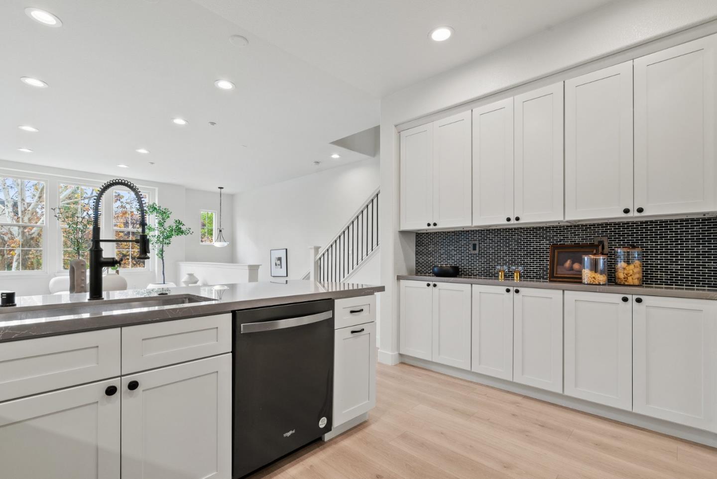 Detail Gallery Image 16 of 50 For 4443 Lick Mill Blvd, Santa Clara,  CA 95054 - 3 Beds | 3 Baths