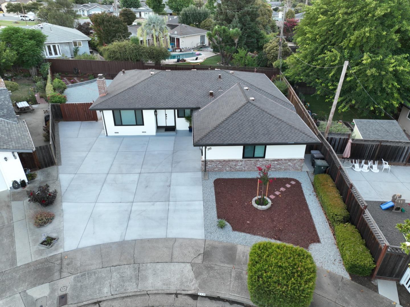 Detail Gallery Image 2 of 31 For 315 Colleen Ct, Morgan Hill,  CA 95037 - 3 Beds | 2 Baths