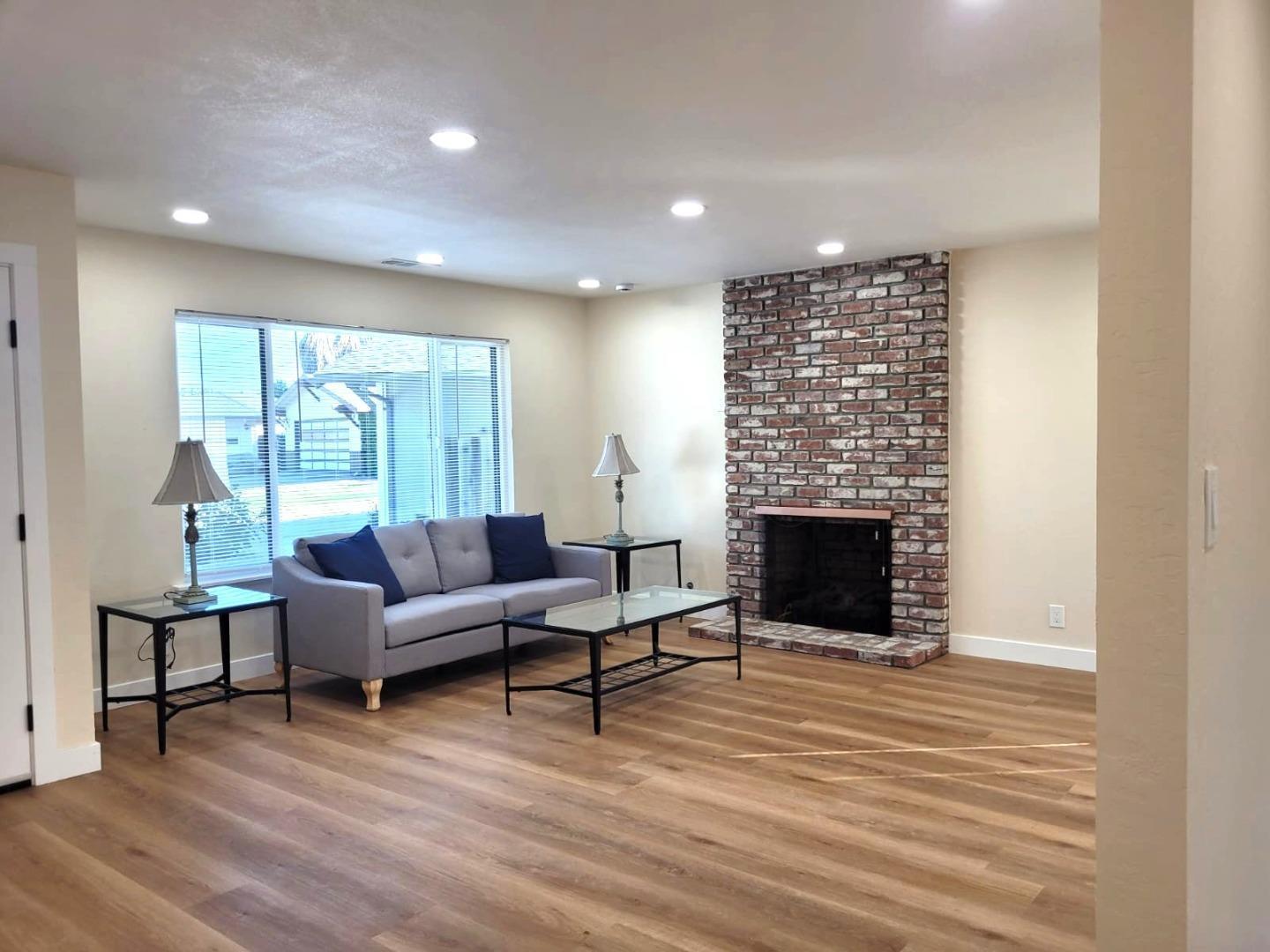 Detail Gallery Image 9 of 31 For 315 Colleen Ct, Morgan Hill,  CA 95037 - 3 Beds | 2 Baths